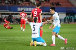 开云APP-人队防守更为稳固，攻击球员状态回升再下一城！