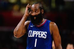 开云体育app-火箭大胜老鹰，哈登砍下三双！