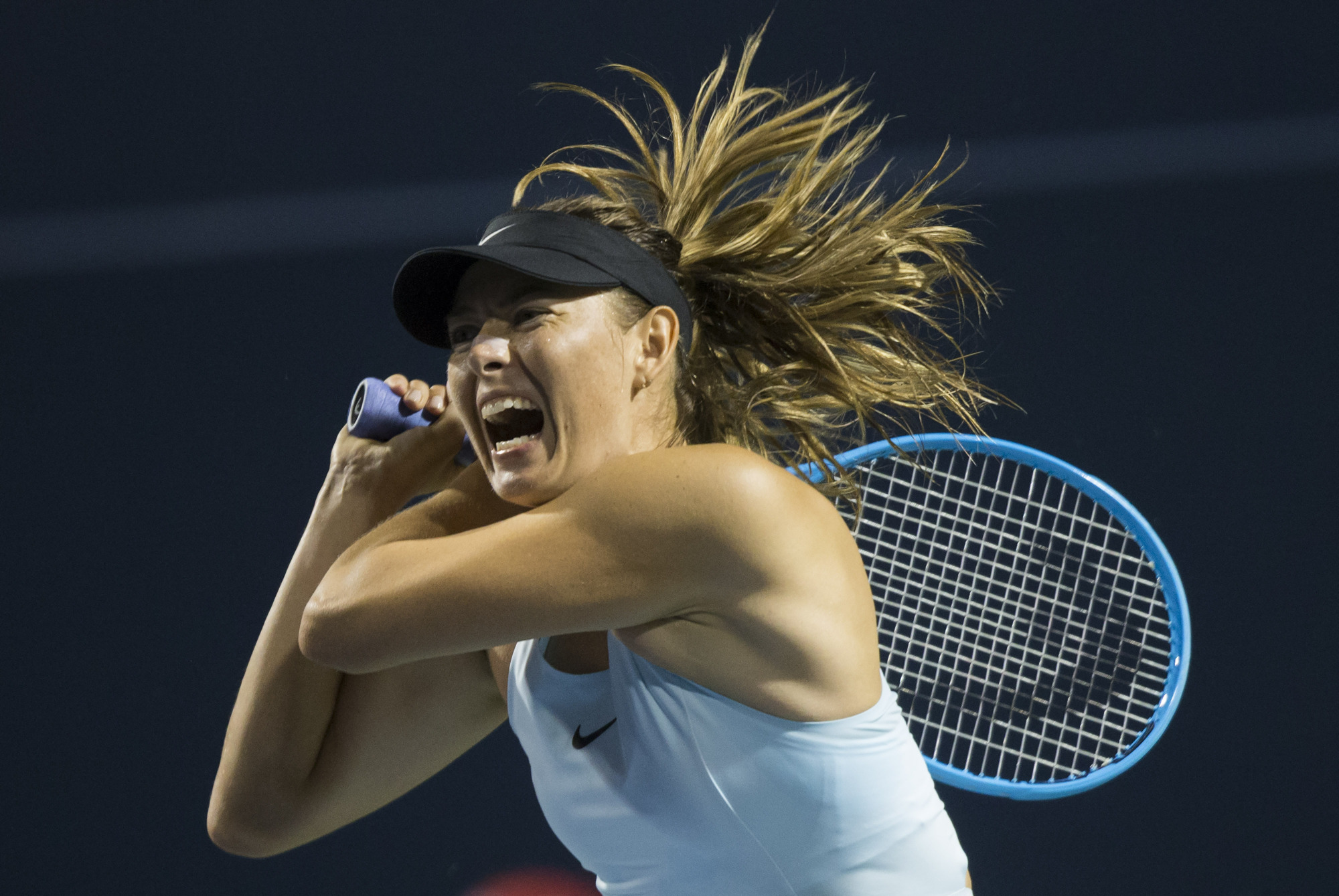 爱沙尼亚选手突围取得争夺胜利 爱沙尼亚选手突围取得争夺胜利