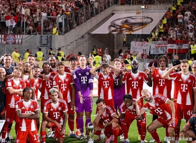 慕尼黑拜仁在德甲比赛中轻松击败比勒费尔德