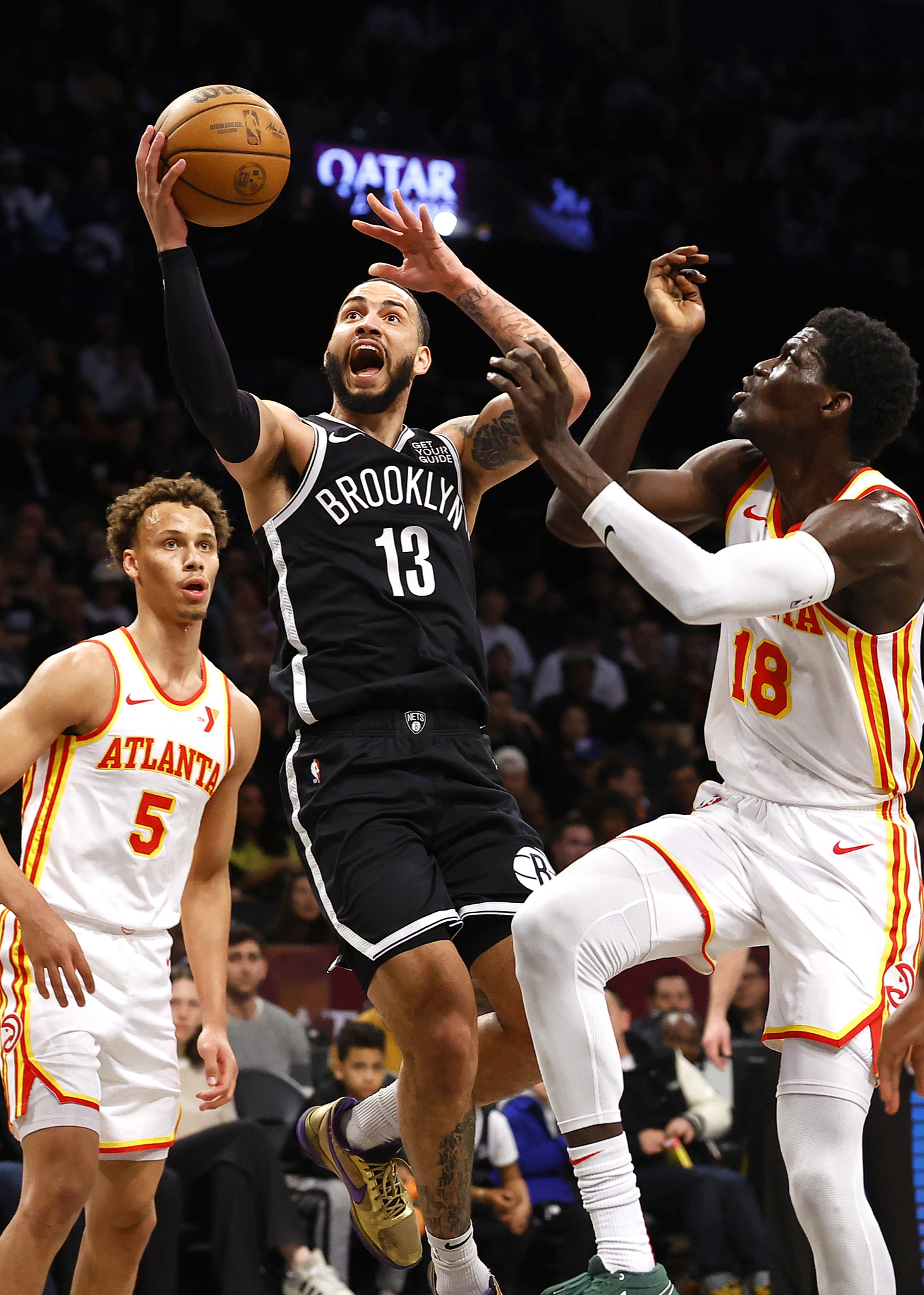 篮网遭遇勇士逆转，两连败