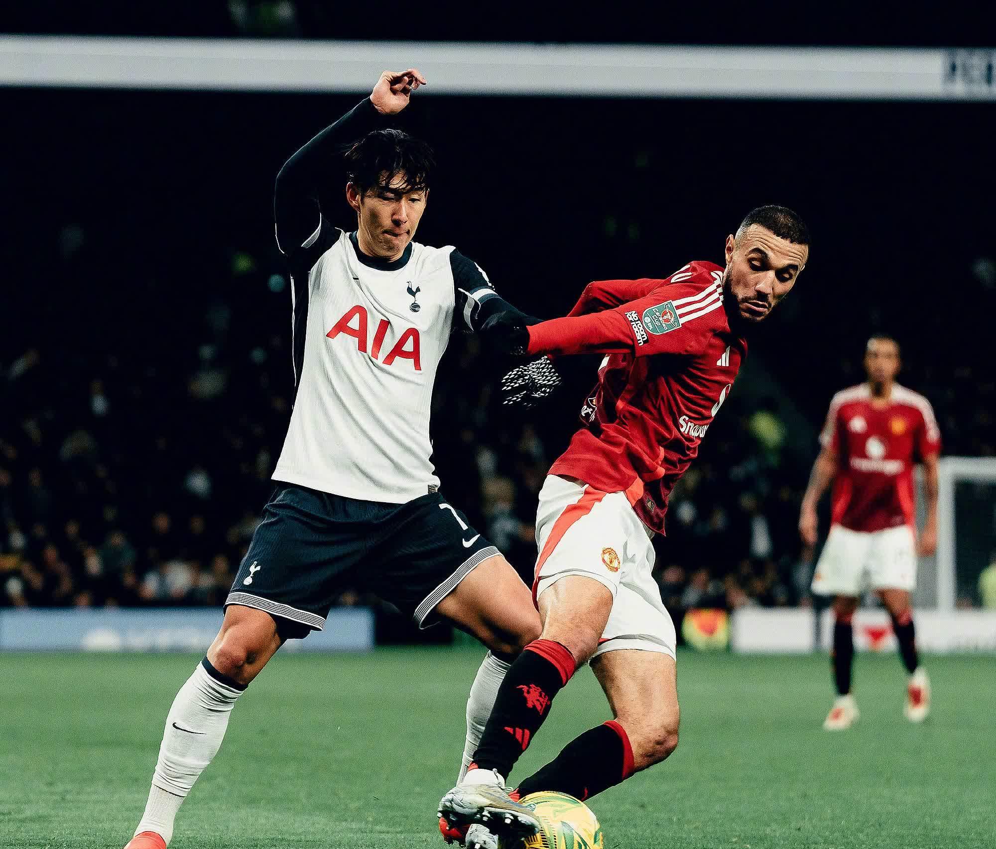 关于曼联完胜那不勒斯，孙兴慜带队取胜的信息