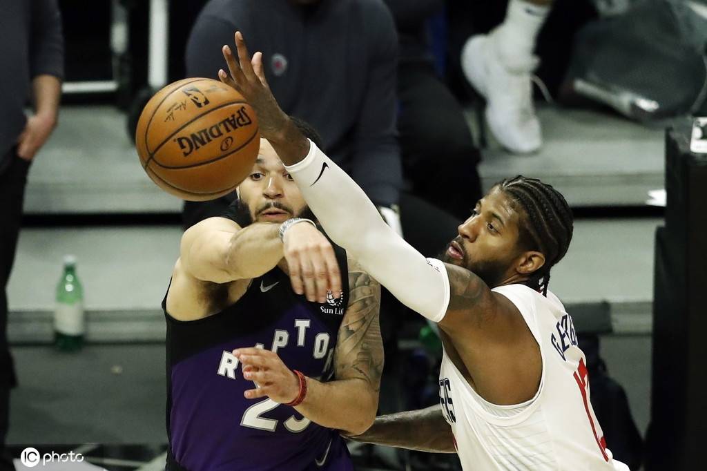 江苏队险胜猛龙，乔治带队取胜